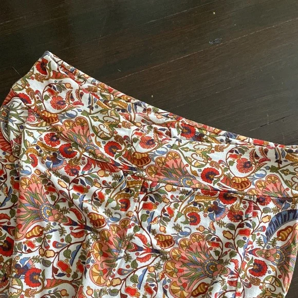 Wide Leg Floral pants from Farm Rio (Anthropologie), Sz M - Picture 3 of 4